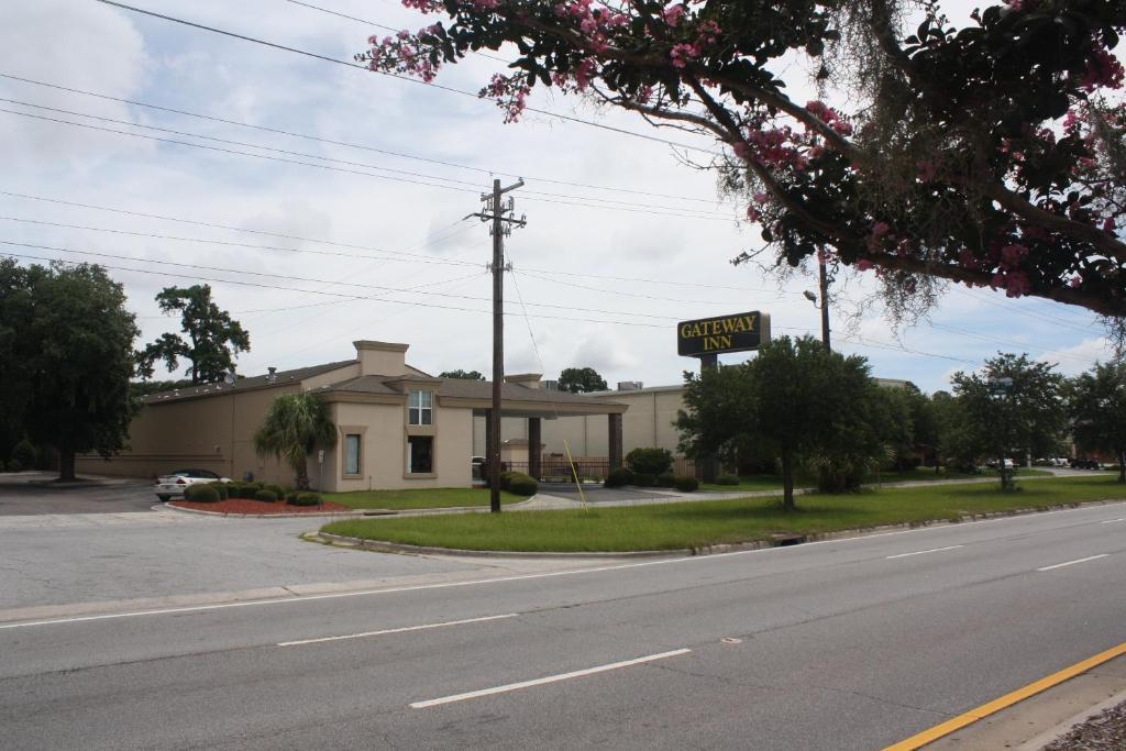 Gateway Inn Savannah Bagian luar foto